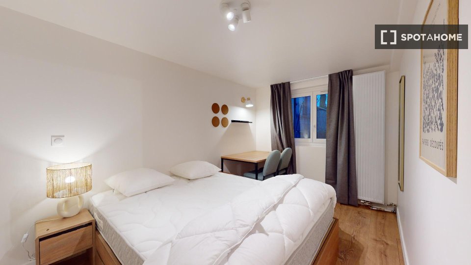 Double room Paris, 9 beds — photo 9