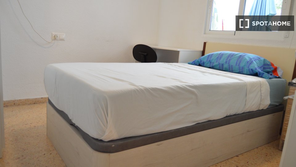 Double room Valencia, 4 beds — photo 31