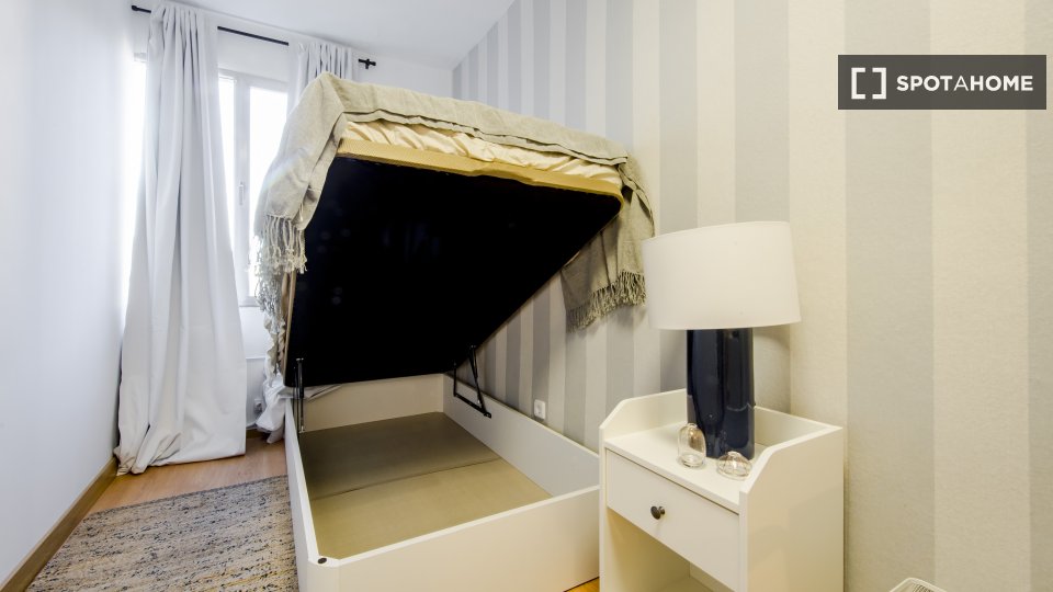 Camera doppia Madrid, 6 camere, 120m² — foto 3