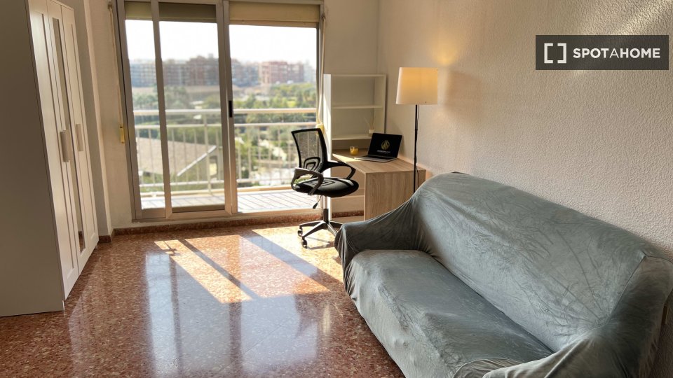Double room Valencia, 5 beds — photo 12