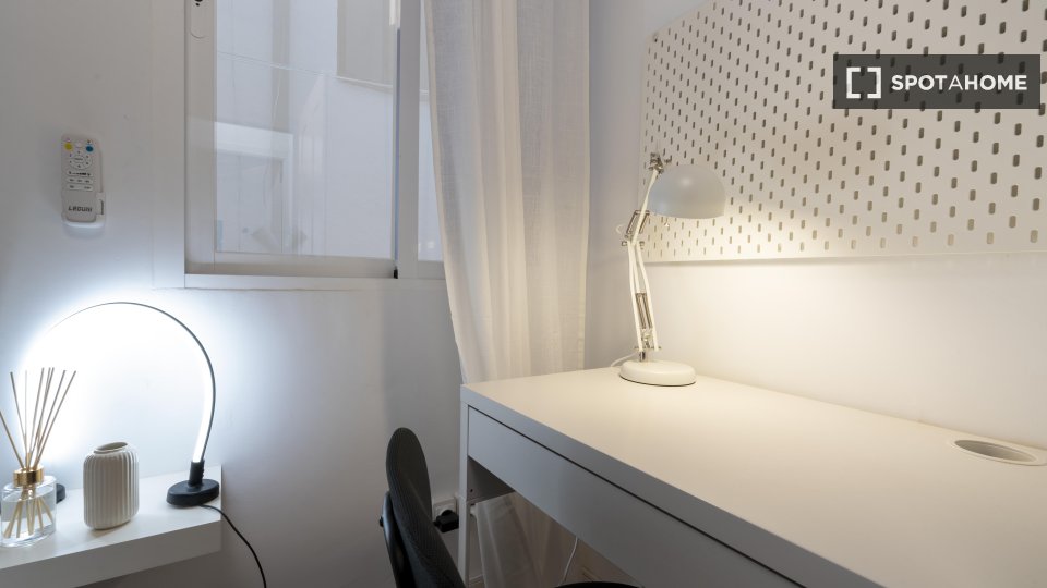 Chambre double Madrid, 4 chambres — photo 13