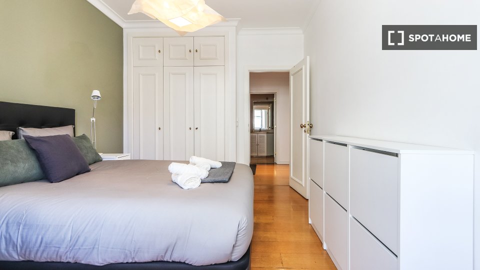 Apartment Lisbon, 2 beds — photo 9