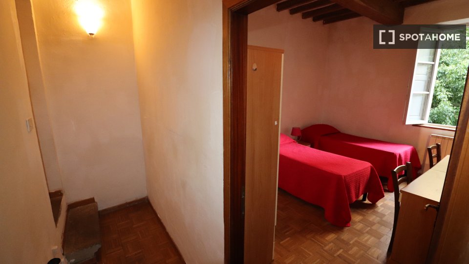 Double room Florence, 6 beds, 200m² — photo 11