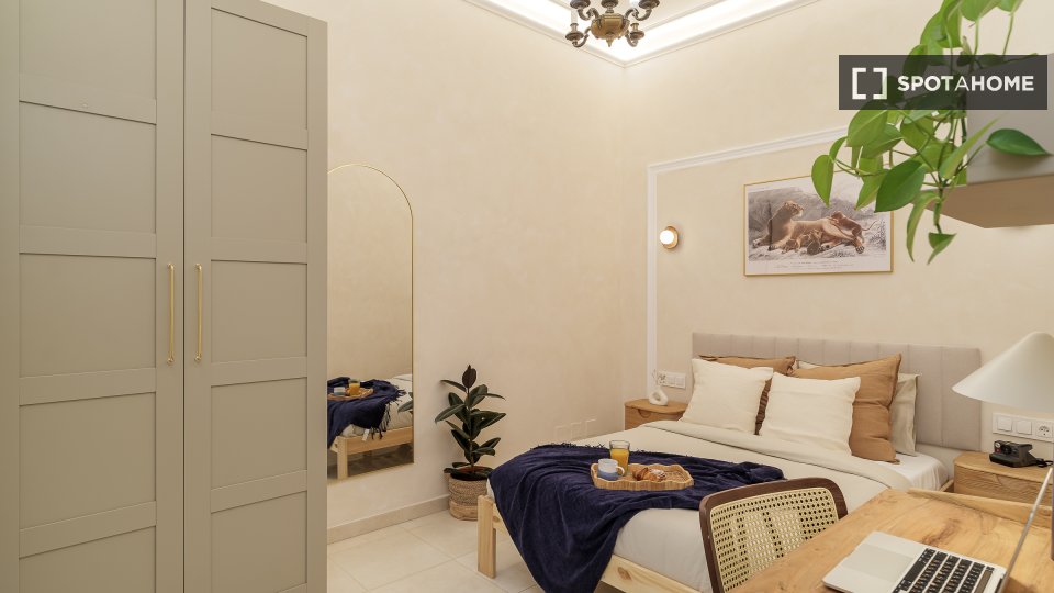 Double room Barcelona, 9 beds, 300m² — photo 14