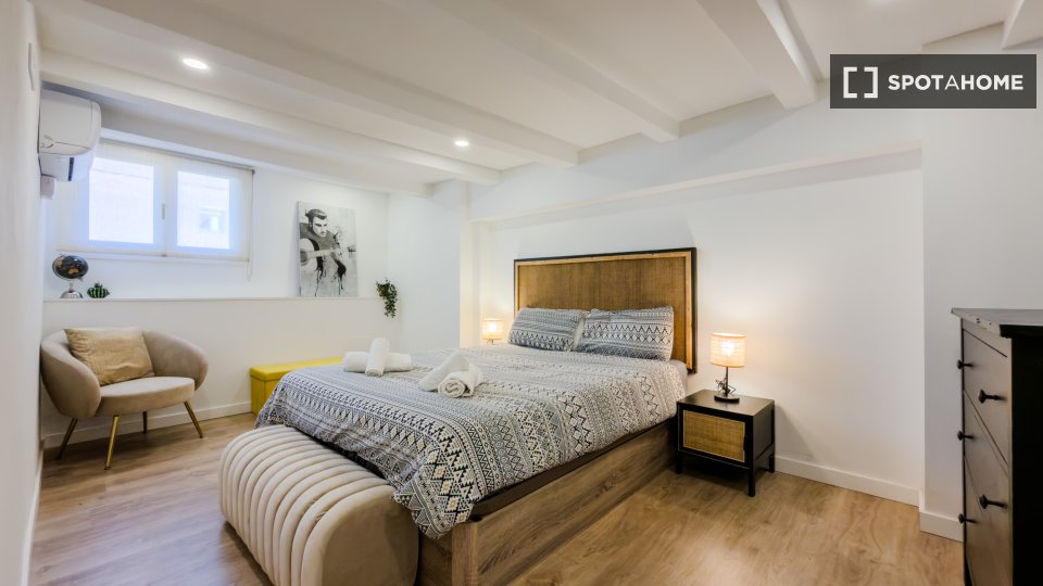 Apartment Barcelona, 3 beds, 105m² — photo 40