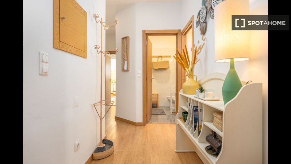 Apartment Lisbon, 2 beds — photo 14
