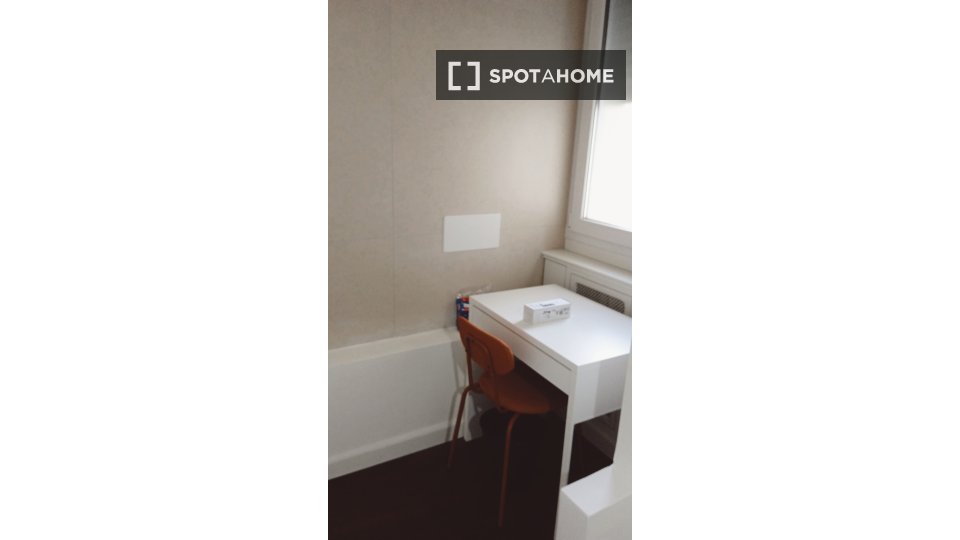 Double room Bologna, 8 beds, 185m² — photo 11