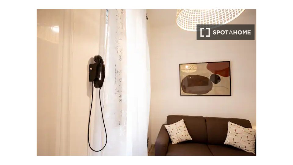 Apartment Milan, 1 bed — photo 2
