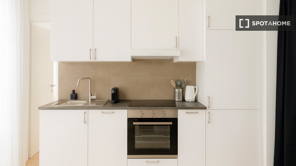 Apartment Milan, 1 bed — photo 17