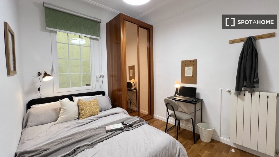 Double room Madrid, 6 beds — photo 10