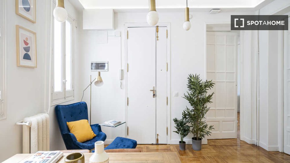 Double room Madrid, 8 beds — photo 28