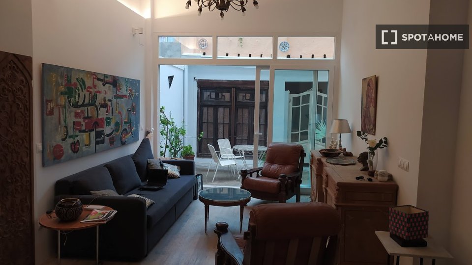 Apartment Valencia, 2 beds, 140m² — photo 5