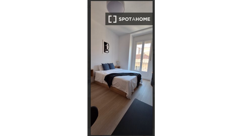 Double room Madrid, 5 beds — photo 6