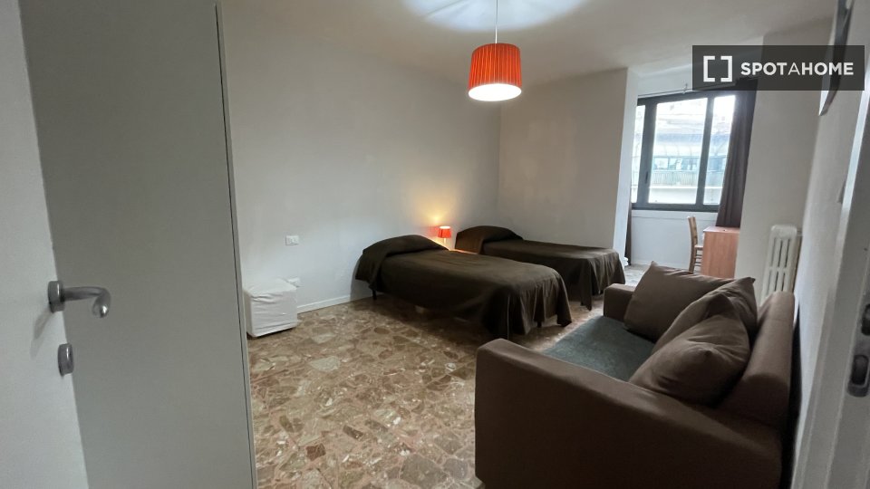 Double room Florence, 5 beds — photo 9