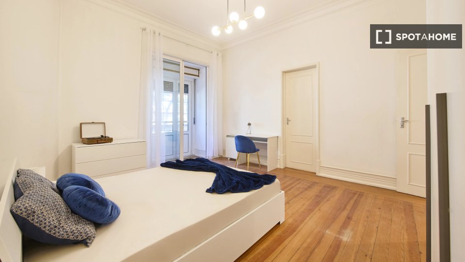 Double room Lisbon, 9 beds — photo 3