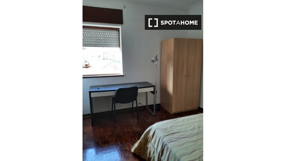 Double room Coimbra, 5 beds — photo 1