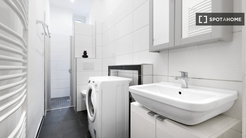 Apartment Berlin, 2 beds, 72m² — photo 19