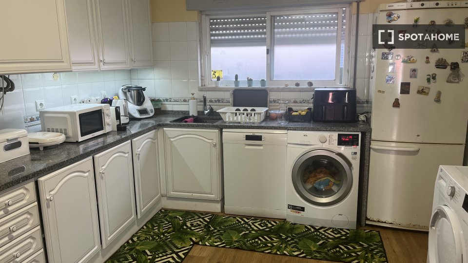 Double room Lisbon, 4 beds, 150m² — photo 6