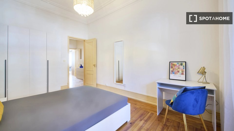 Double room Lisbon, 9 beds — photo 4