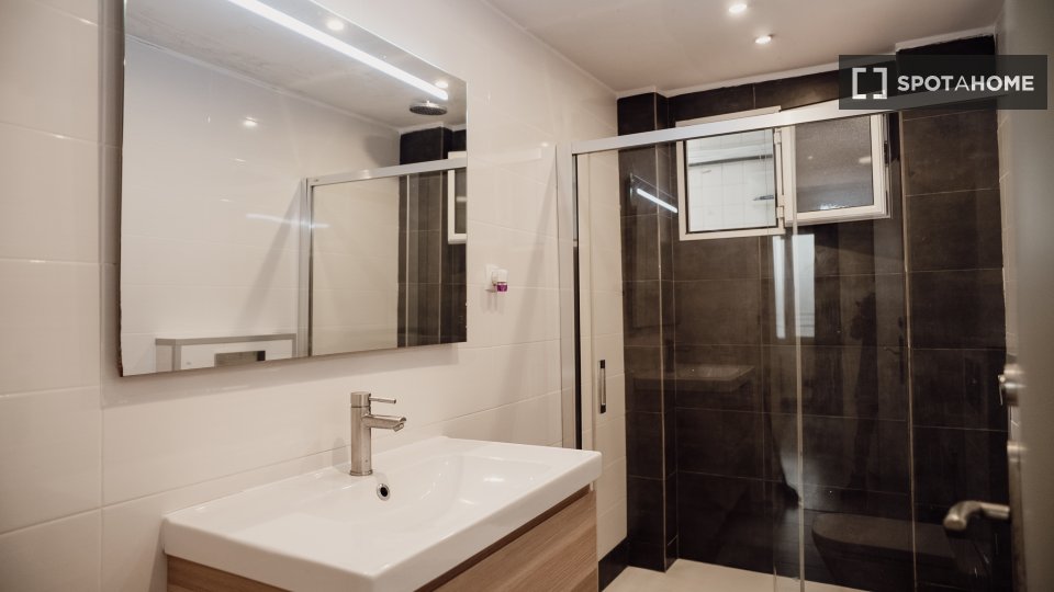 Double room Barcelona, 6 beds — photo 14