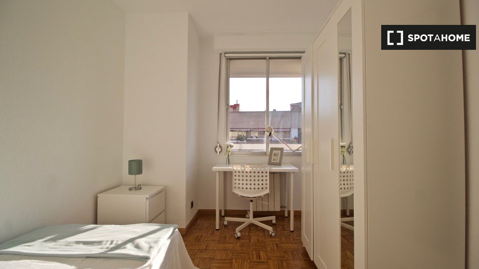 Double room Madrid, 4 beds, 120m² — photo 22