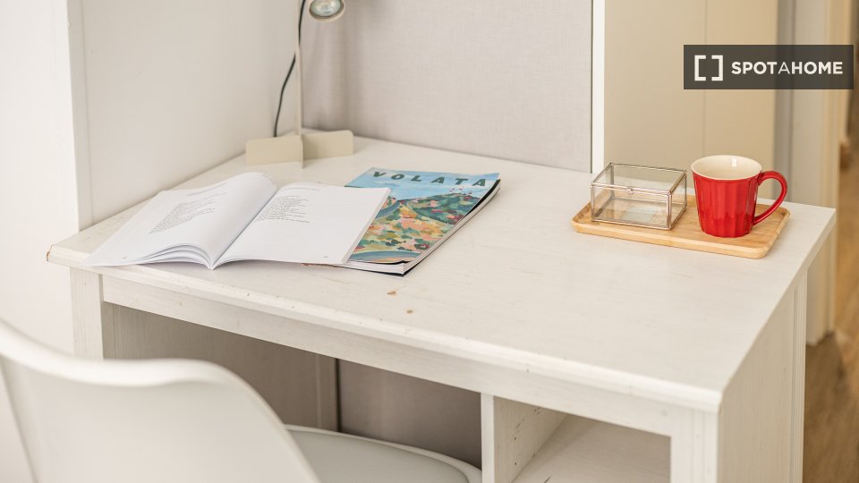 Double room Barcelona, 5 beds, 95m² — photo 14