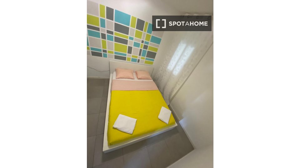 Double room Barcelona, 3 beds, 70m² — photo 11