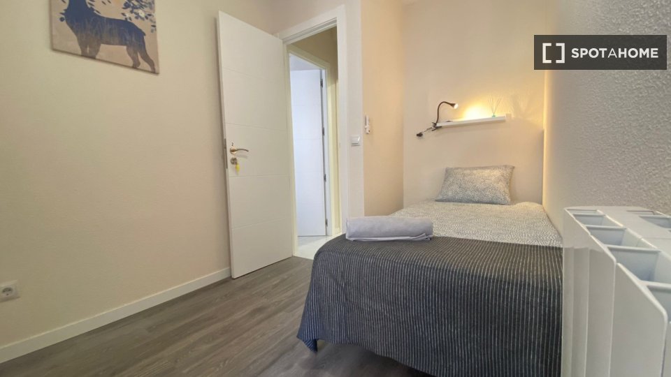Chambre double Madrid, 4 chambres — photo 3