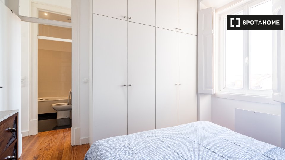 Apartment Lisbon, 1 bed — photo 2