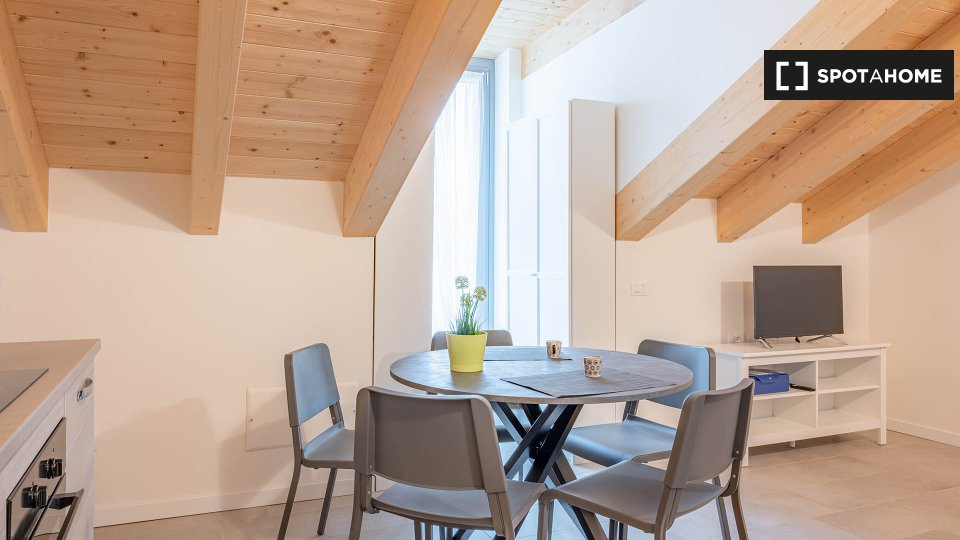 Double room Milan, 5 beds, 70m² — photo 3