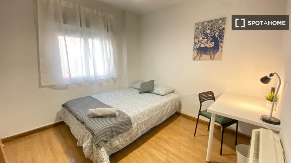 Se alquila habitación en piso compartido en Casco Histórico de Vallecas