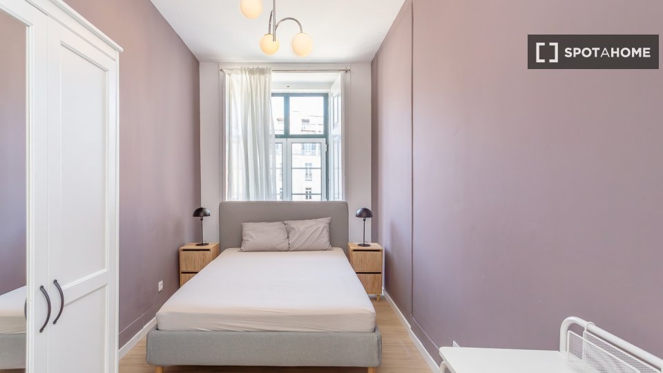 Double room Lisbon, 9 beds — photo 36