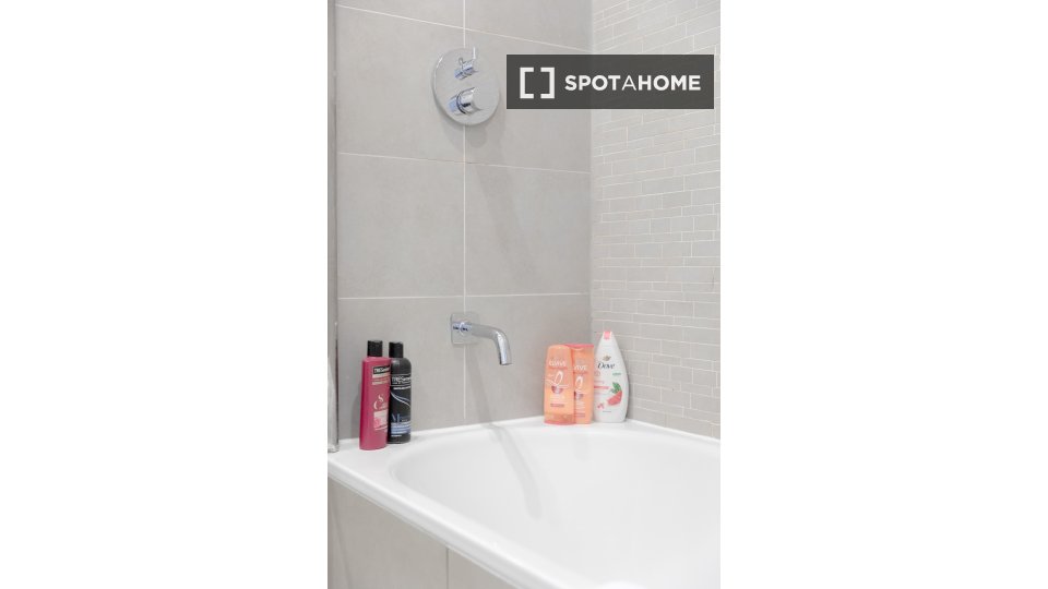 Apartment London, 1 bed — photo 1