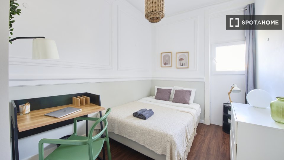 Double room Lisbon, 11 beds — photo 33