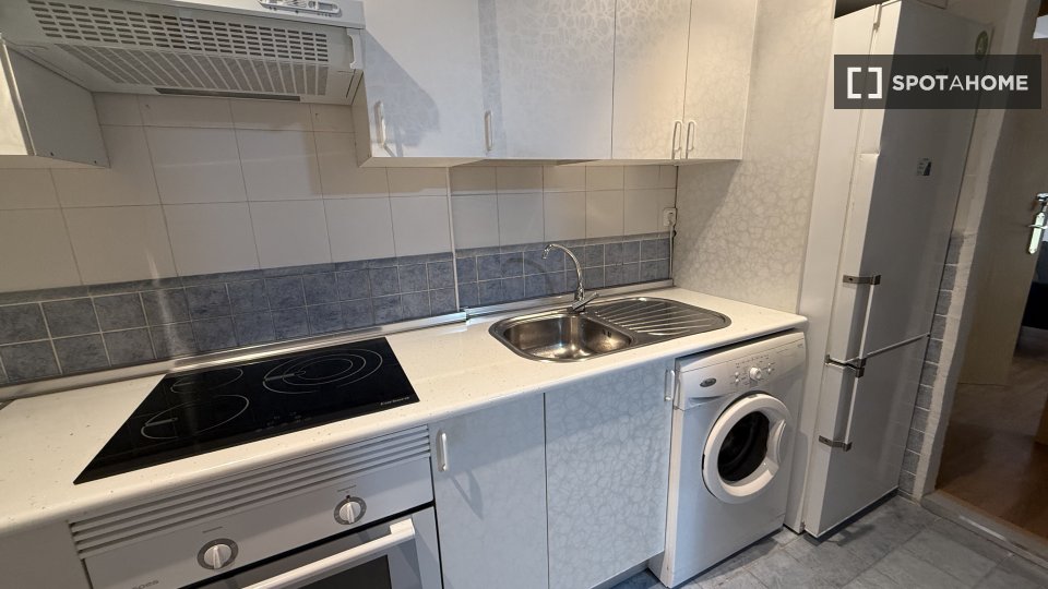 Double room Madrid, 6 beds — photo 19