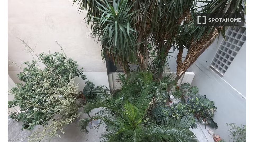 Double room Athens, 8 beds — photo 10