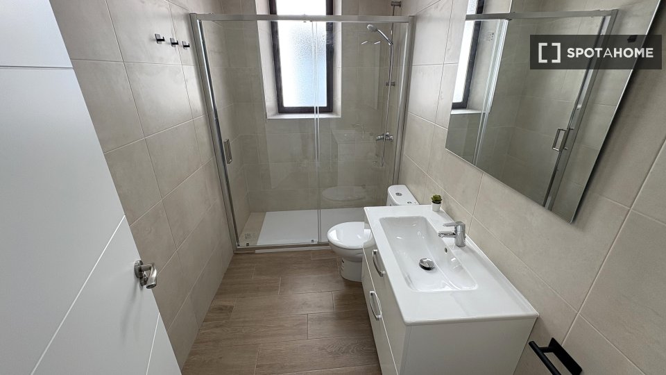 Double room Granada, 6 beds — photo 19