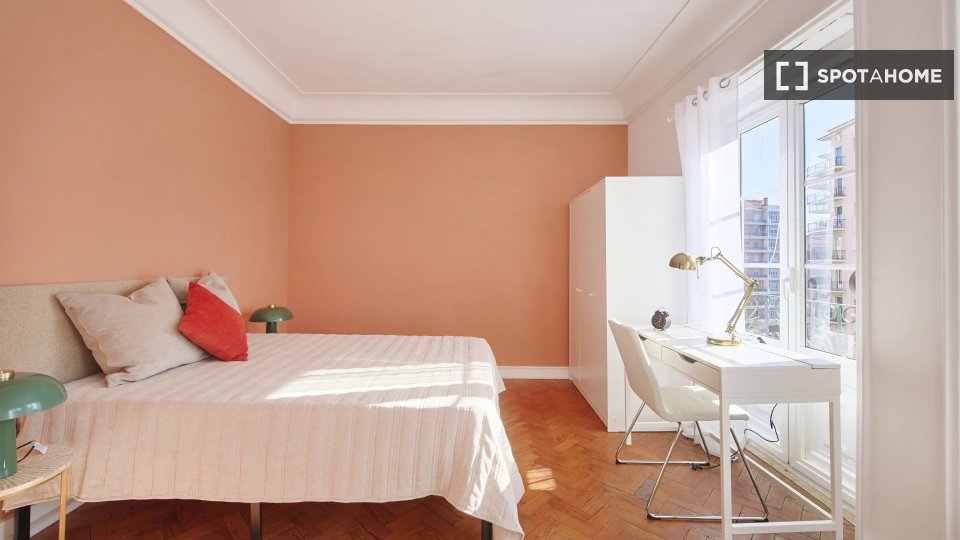 Double room Lisbon, 6 beds — photo 2