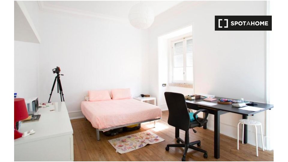 Double room Lisbon, 6 beds — photo 1