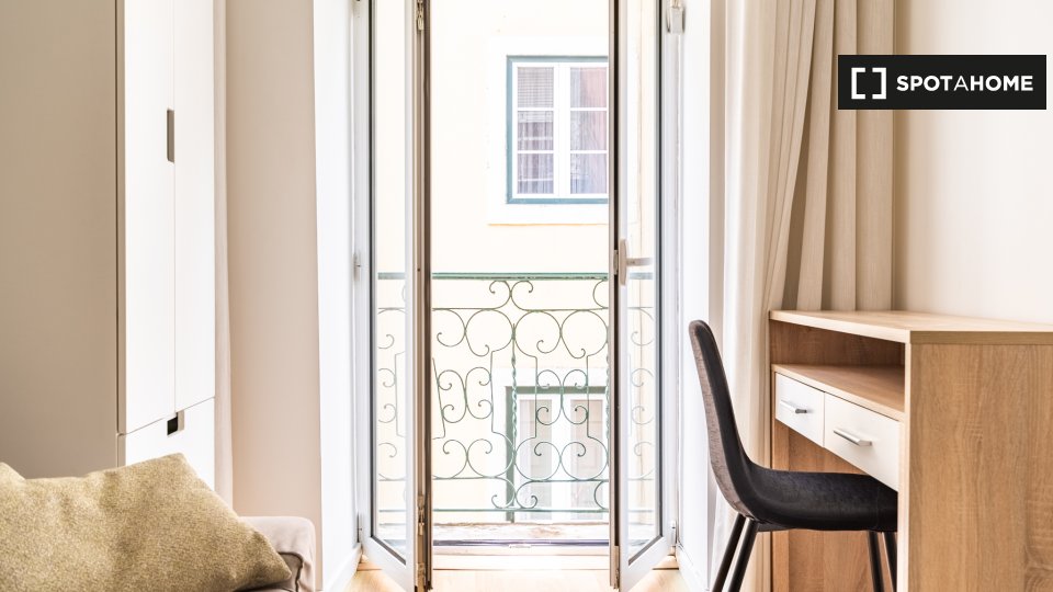 Apartment Lisbon, 1 bed — photo 10