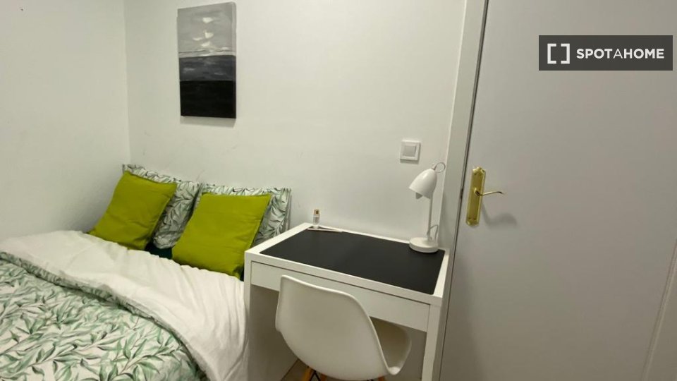 Double room Madrid, 6 beds — photo 80