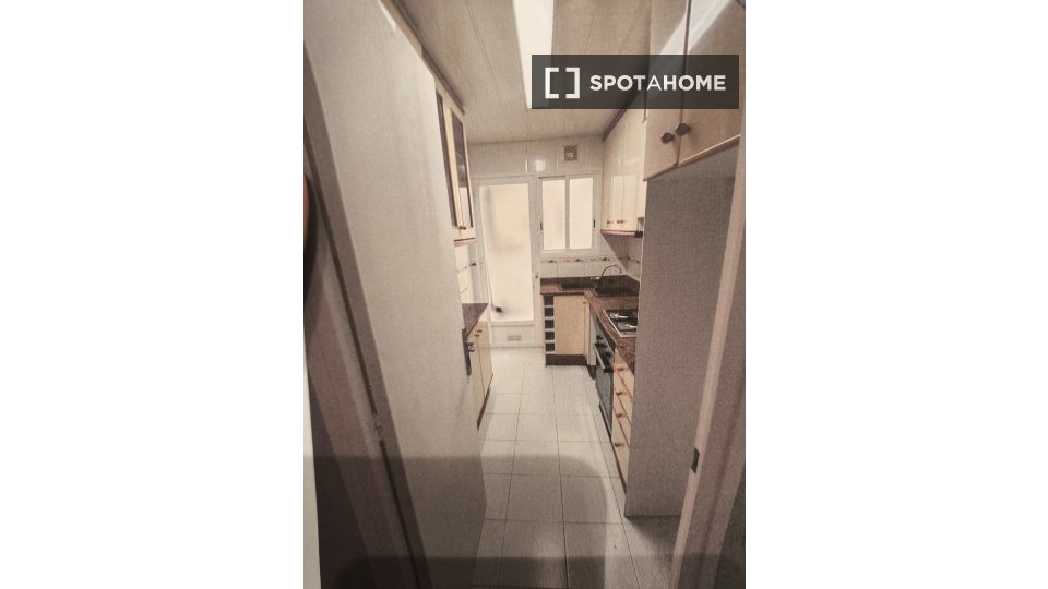 Double room Barcelona, 2 beds, 80m² — photo 6