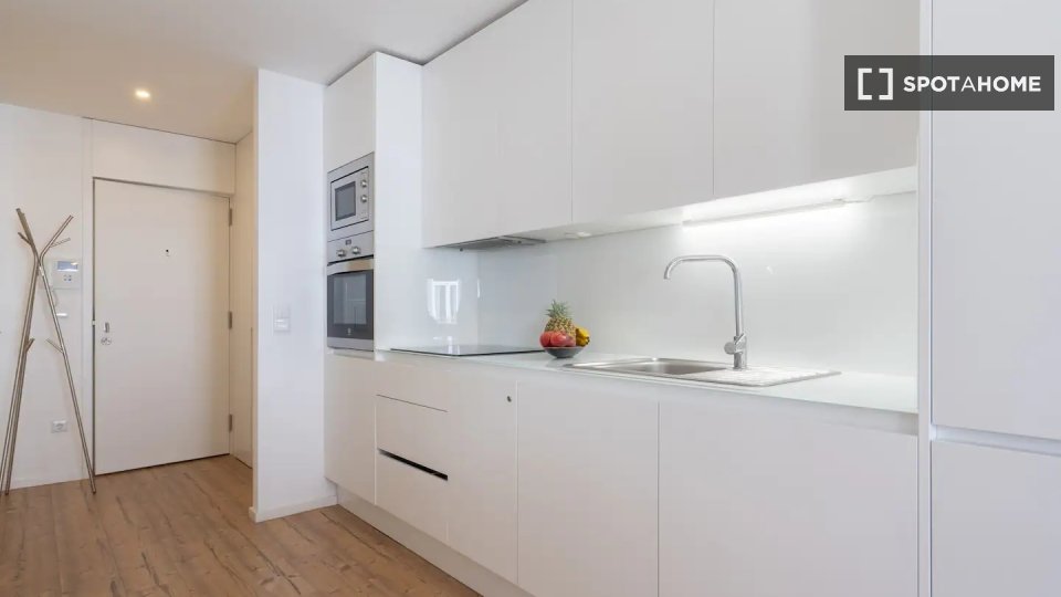 Apartment Porto, 1 bed — photo 2