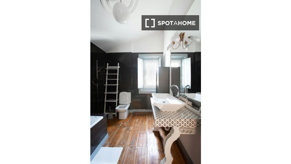 Apartment Lisbon, 2 beds, 55m² — photo 7