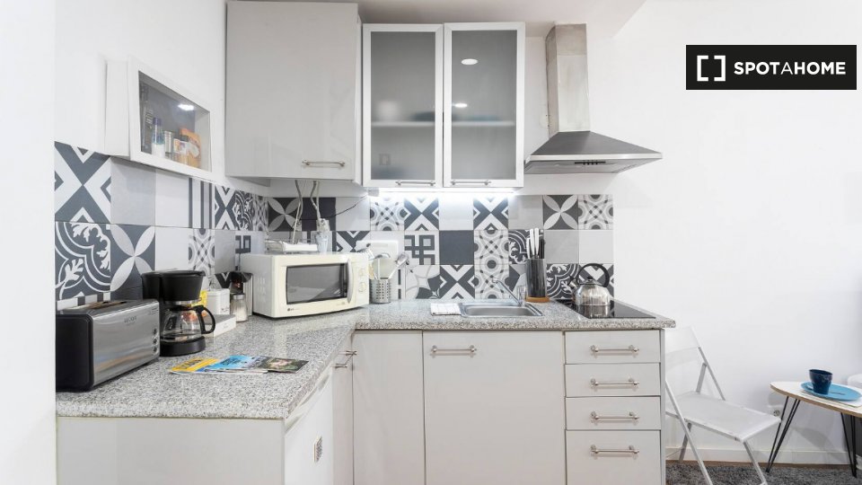 Apartment mono Lisbon, 50m² — photo 10