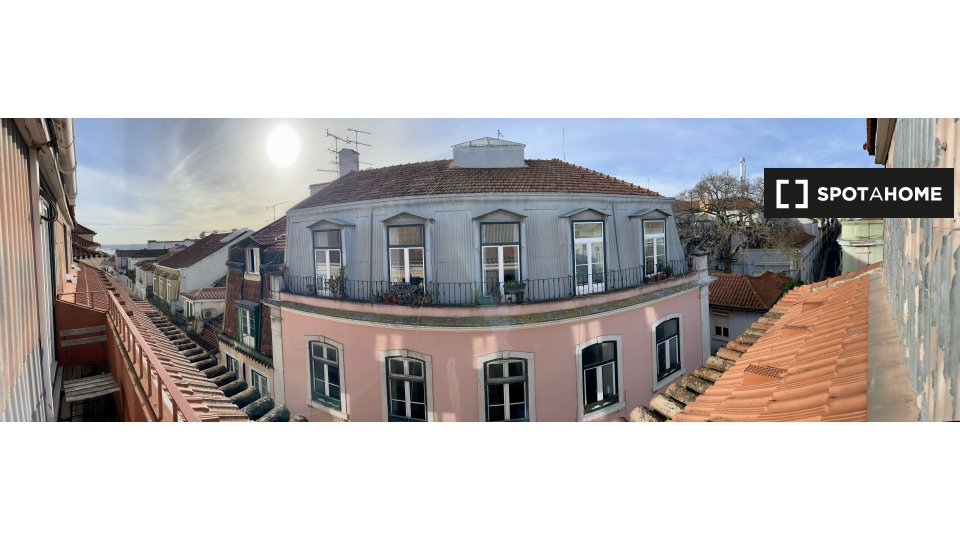 Apartment Lisbon, 2 beds, 75m² — photo 10