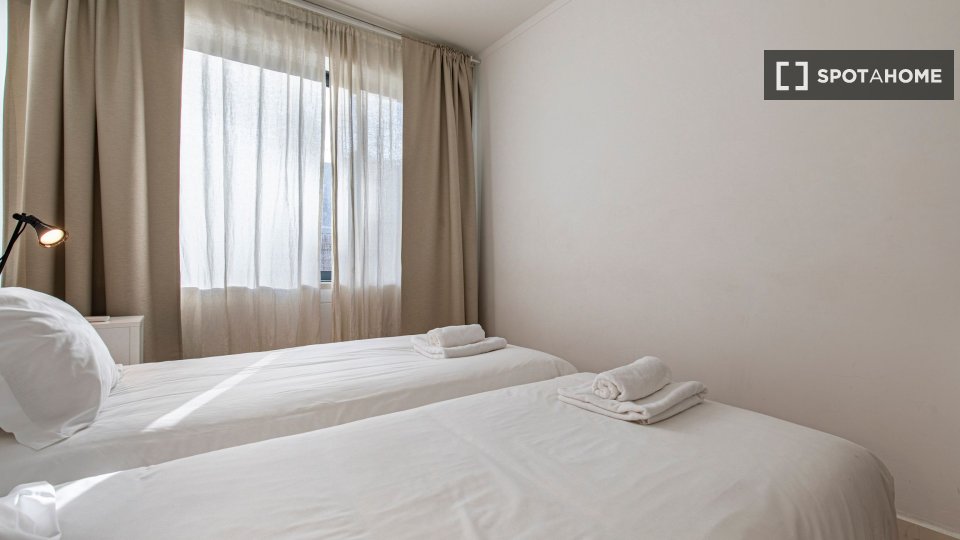 Apartment Lisbon, 2 beds — photo 14