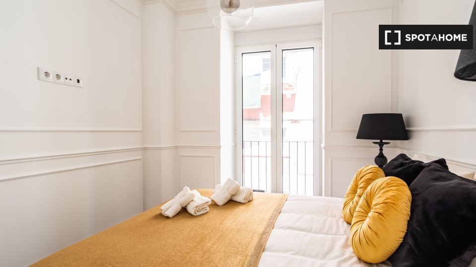 Apartment Lisbon, 2 beds — photo 18