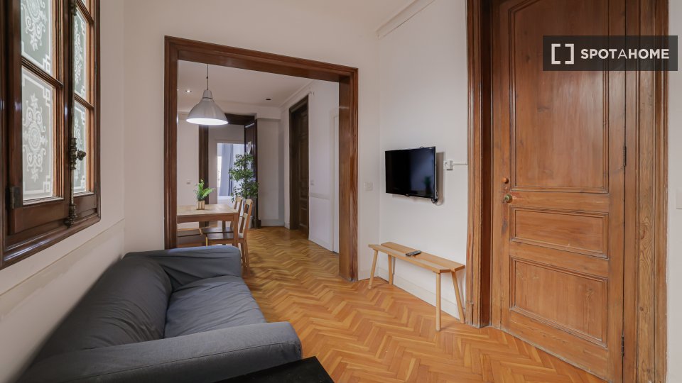 Double room Barcelona, 13 beds, 400m² — photo 10