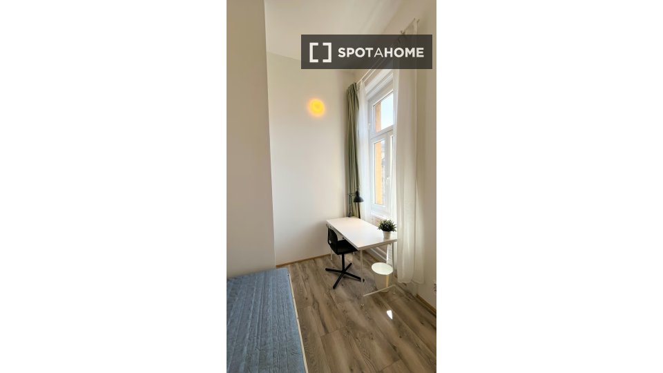 Double room Budapest, 7 beds — photo 12